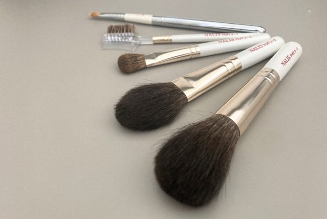 SUQQU ブラシ　灰リス　廃盤 SUQQU スック アイシャドウ ブラシＬ 灰リス毛 廃盤 SUQQU スック アイ